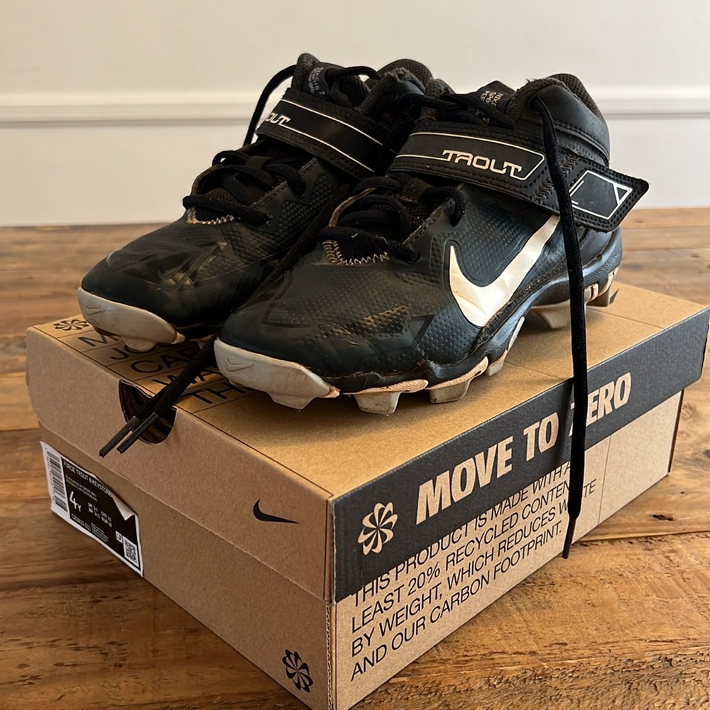 Nike baseball cleats